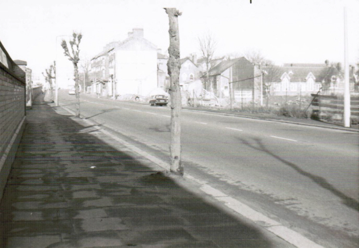 Station Road, N11