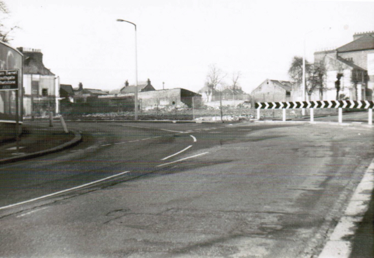 Station Road, N11