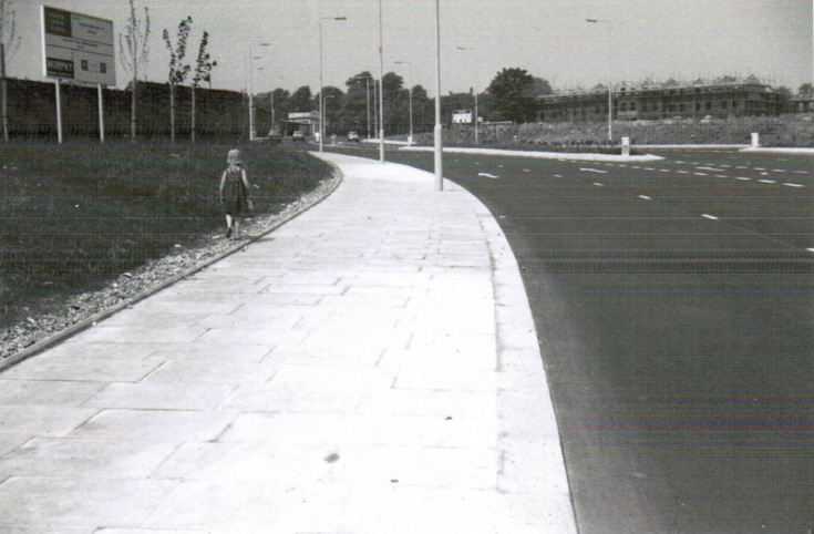 Station Road, N11