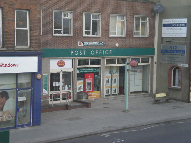 High Road, North Finchley