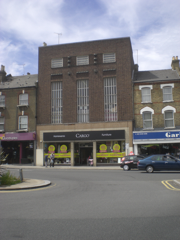 High Road, North Finchley