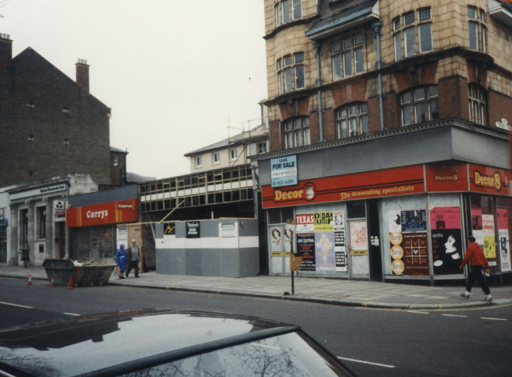 High Road, North Finchley