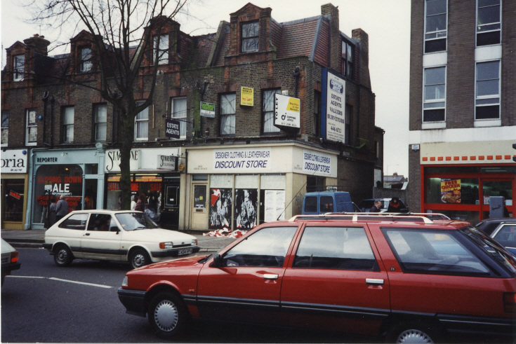 High Road, North Finchley