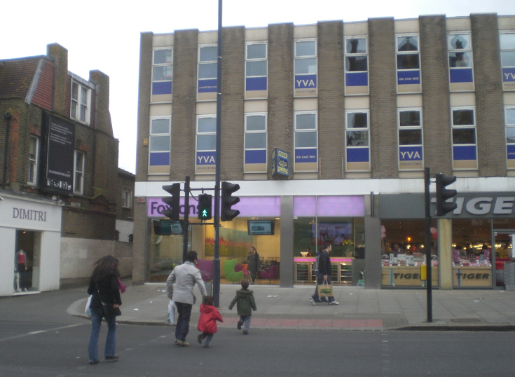 High Road, North Finchley