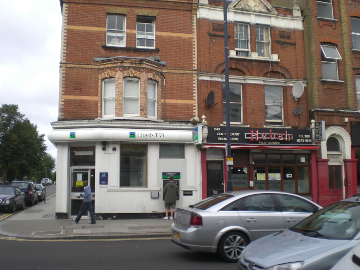 High Road, North Finchley