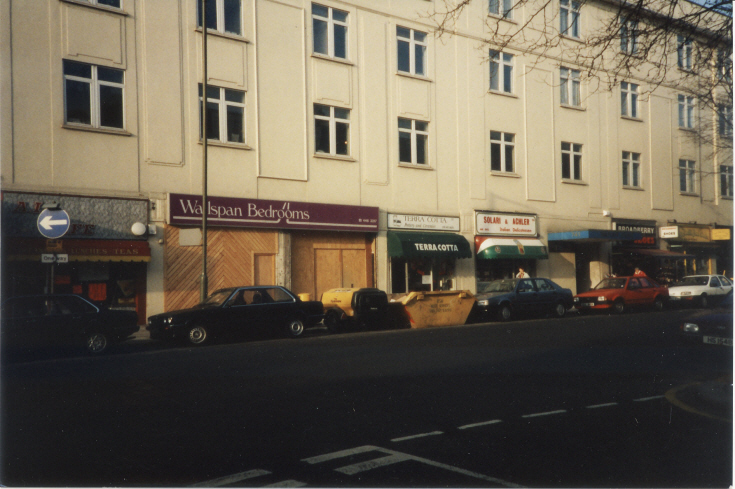 High Road, North Finchley