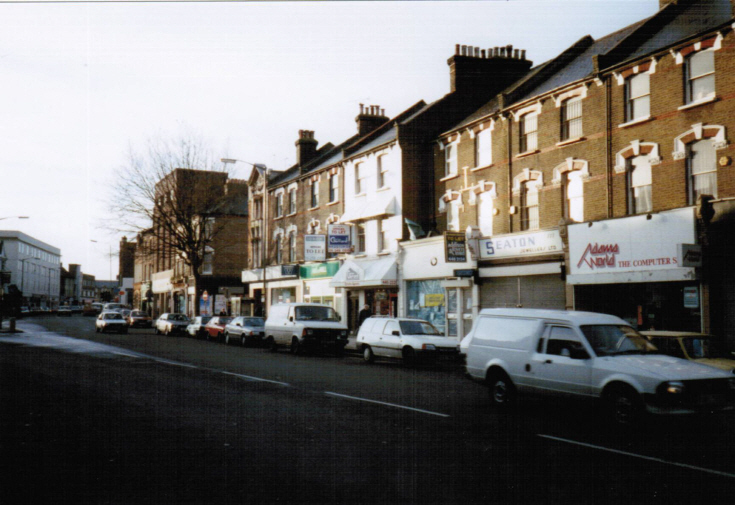 High Road, North Finchley