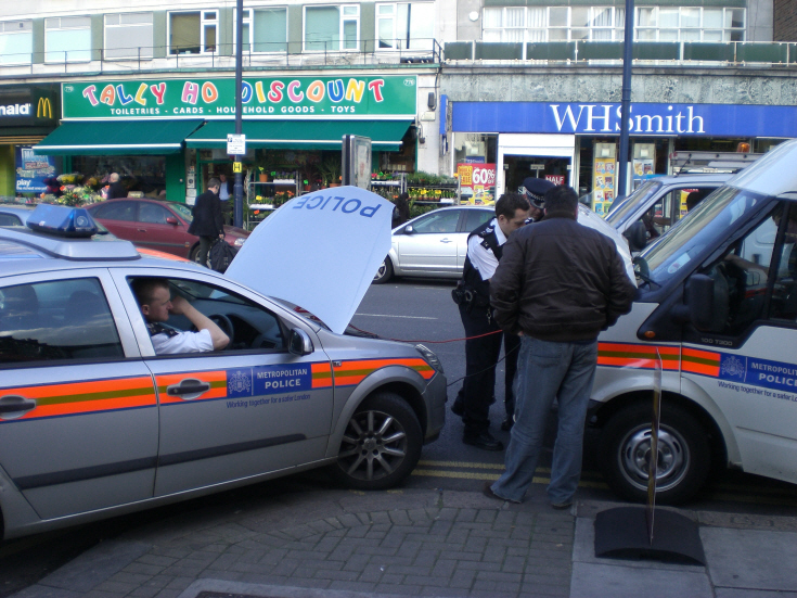 High Road, North Finchley