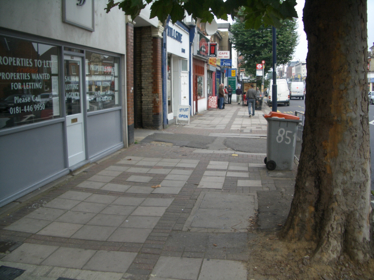 High Road, North Finchley