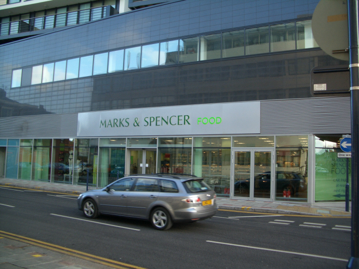 Ballards Lane, N12