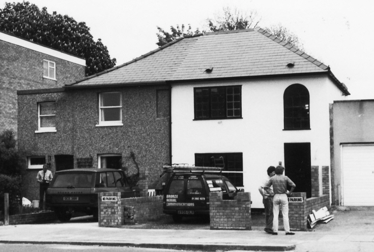 High Road, Whetstone