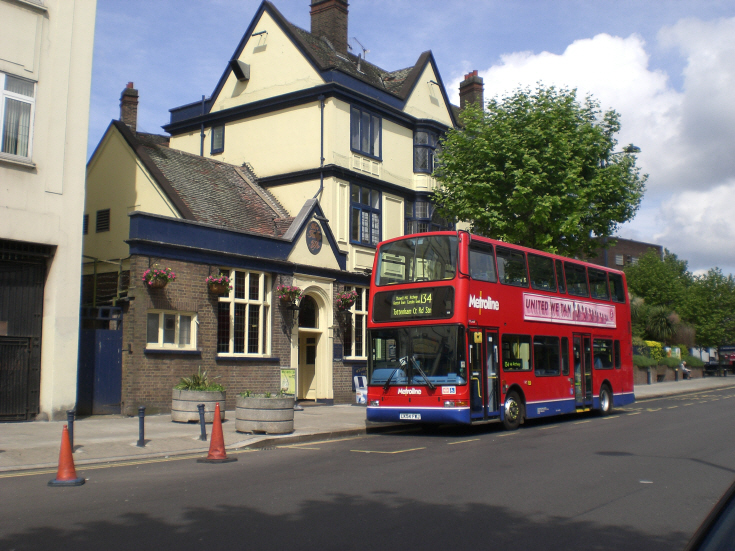Tally Ho, 749 High Road, N12