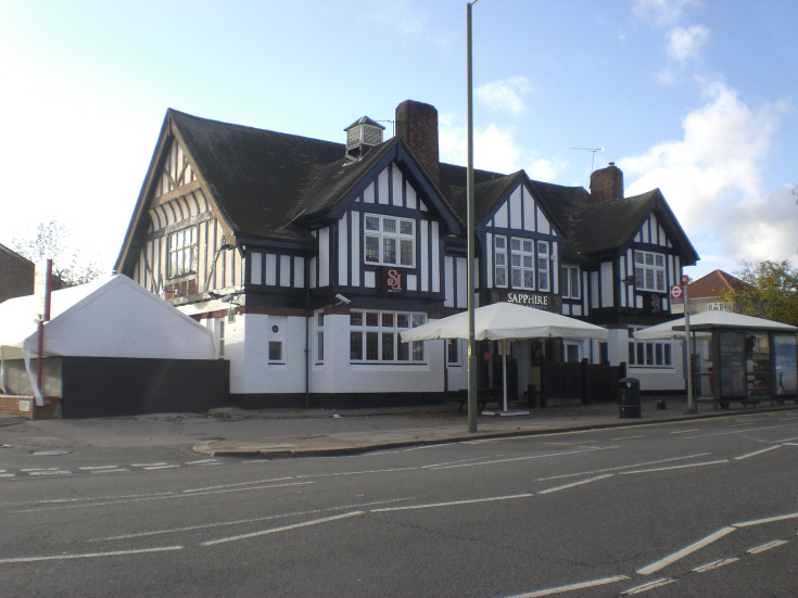 The Rising Sun, 248 Oakleigh Road North