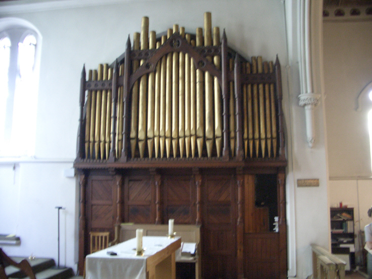 St John the Apostle, High Road, Whetstone