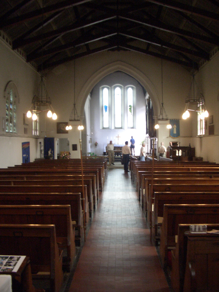 St John the Apostle, High Road, Whetstone