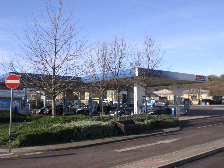 Colney Hatch Lane, N10
