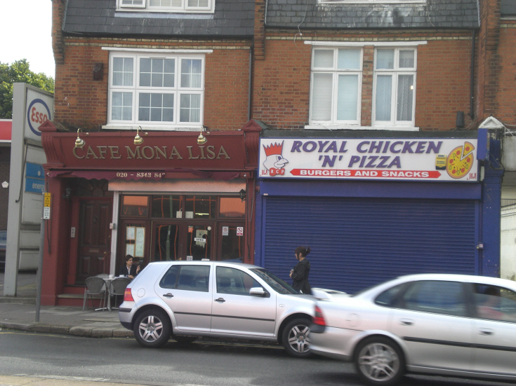 High Road, Whetstone