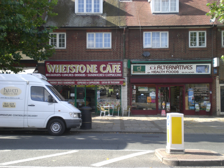 High Road, Whetstone