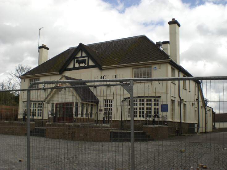 Friern Photo Archive The Black Bull, 1446 High Road, Whetstone