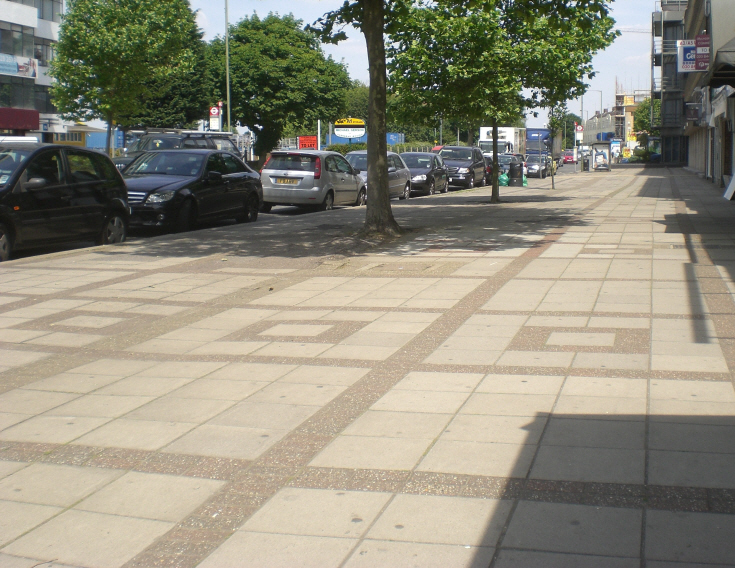 High Road, Whetstone