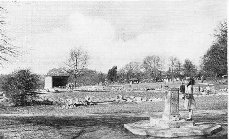 Friary Park. Lake and drinking fountain