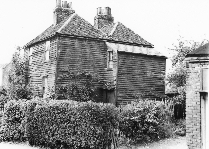 High Road, Whetstone