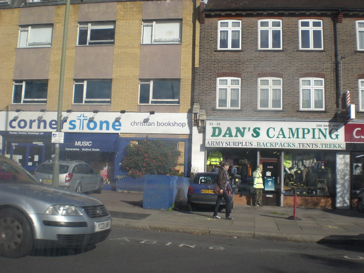 Woodhouse Road, N12