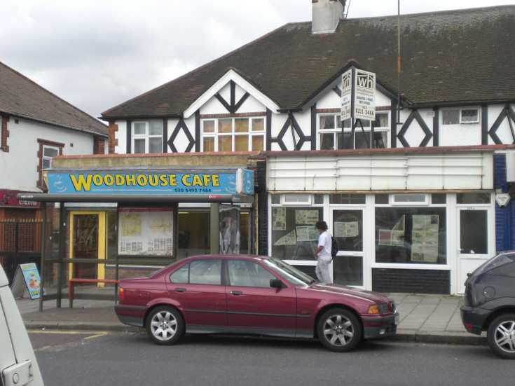 Woodhouse Road, N12