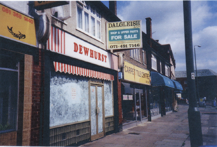 Woodhouse Road, N12