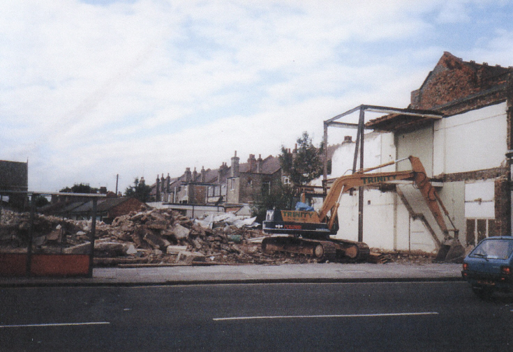 Woodhouse Road, N12