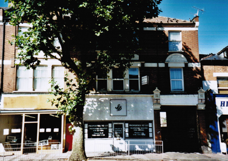 High Road, North Finchley