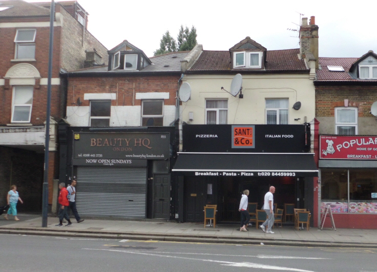 High Road, North Finchley