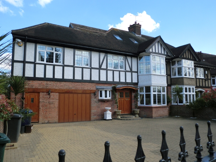 Friern Barnet Lane, N20