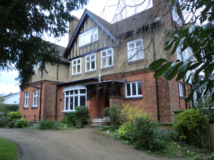 Oakleigh Park South, N20