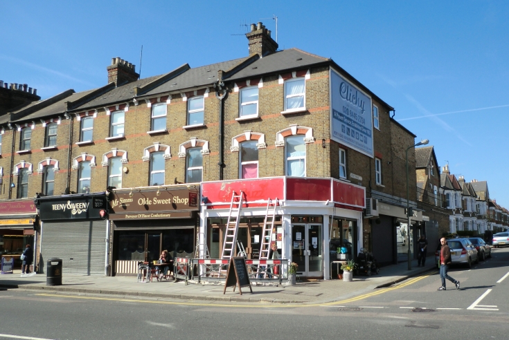 High Road, North Finchley