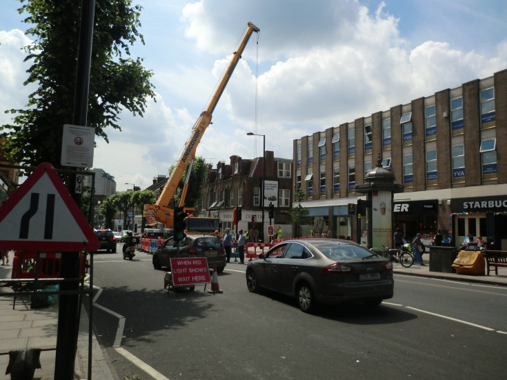 High Road, North Finchley