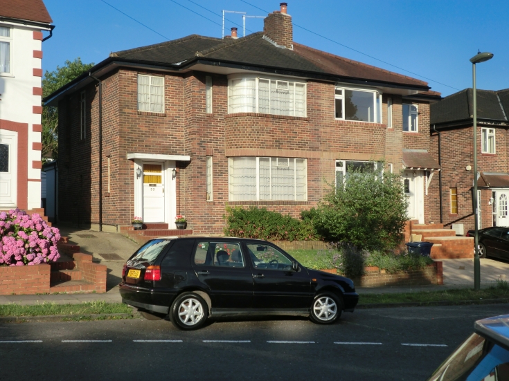 Raleigh Drive, N20
