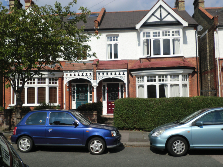 Loring Road, N20