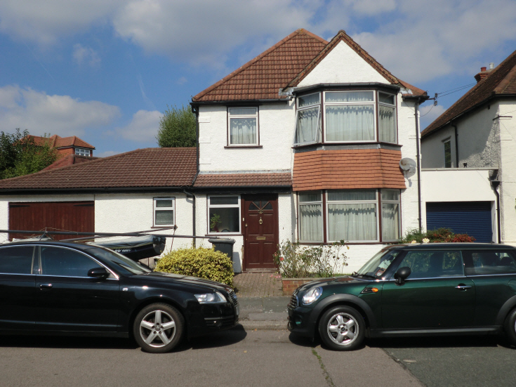 Loring Road, N20