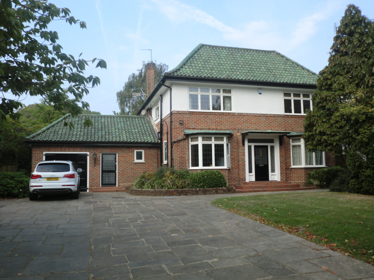 Friern Barnet Lane, N20