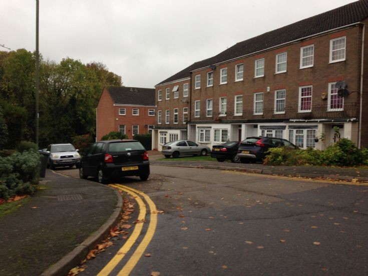 Guild own Avenue, Woodside Park