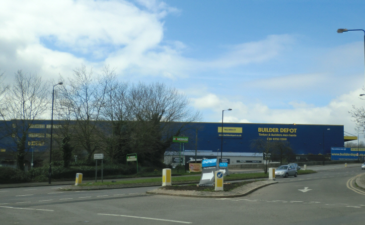Builder Depot, Station Road, N11