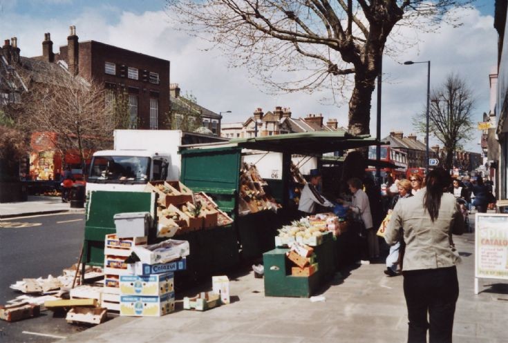 High Road, North Finchley