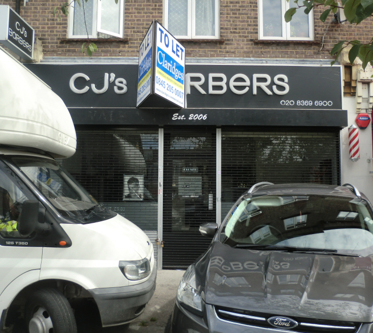 Woodhouse Road, N12