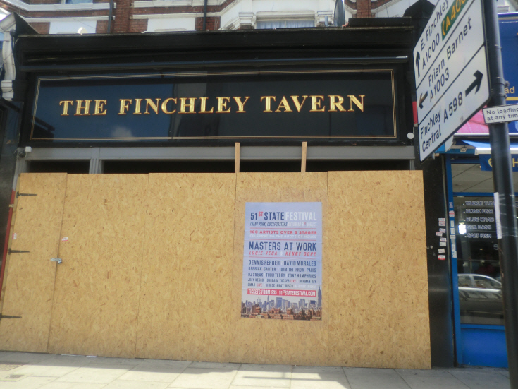 High Road, North Finchley