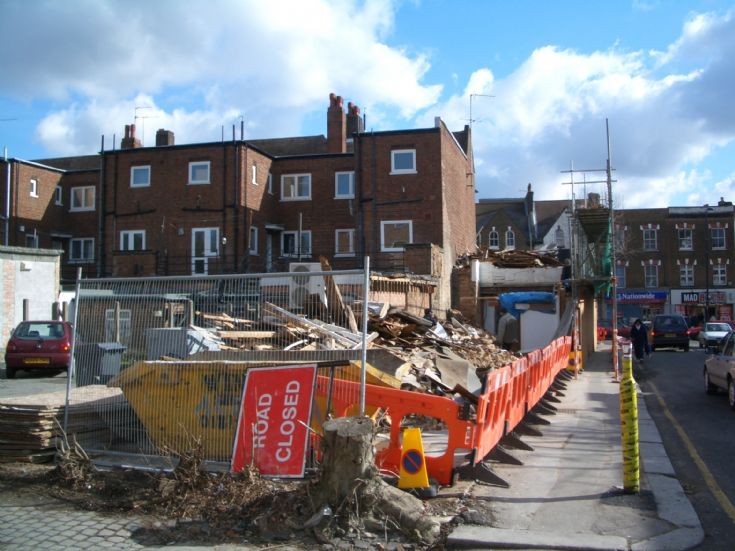 High Road, North Finchley