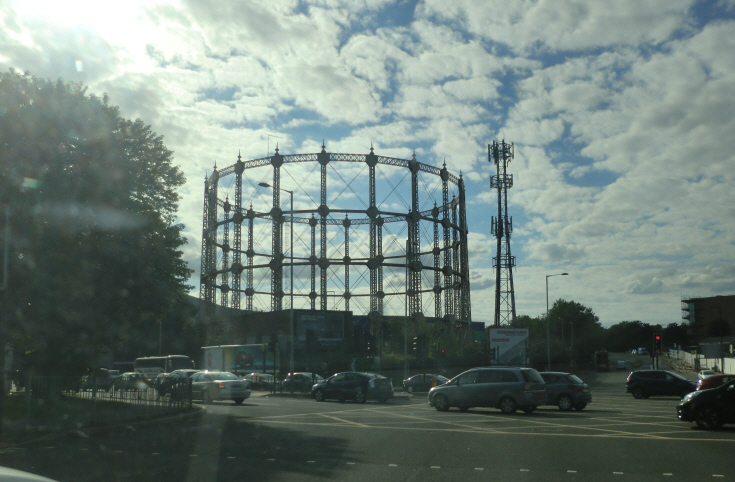 Station Road, New Southgate