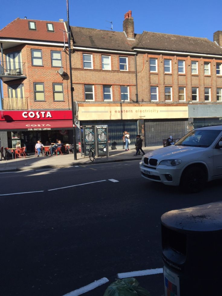 High Road, North Finchley