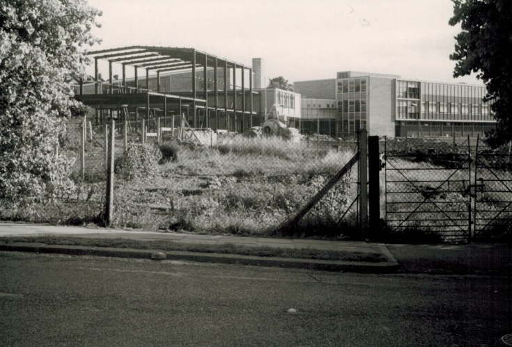 Friern Barnet School