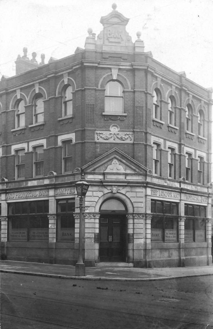 High Road, North Finchley